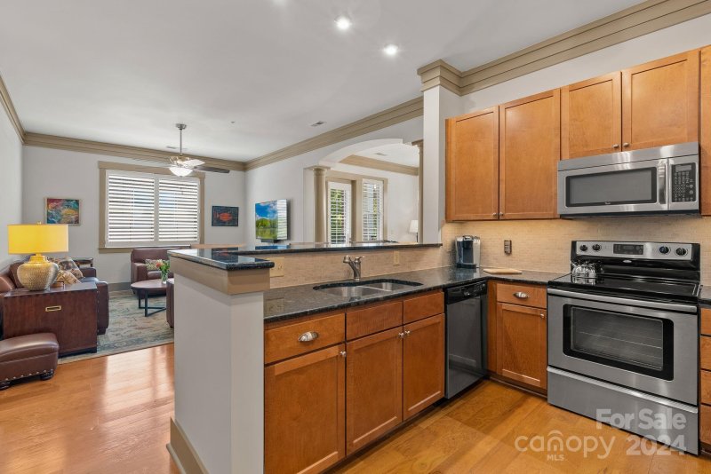 Property image 4 at 42 Schenck Parkway, Asheville, NC 28803