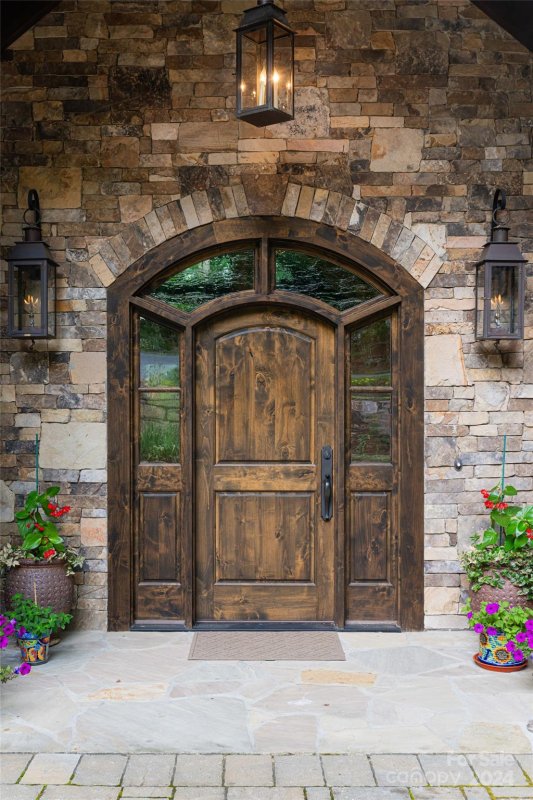 Property image 4 at 2 Cherokee Orchard Court, Fairview, NC 28730