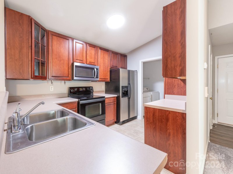 Property image 2 at 9877 Hyde Glen Court, Charlotte, NC 28262