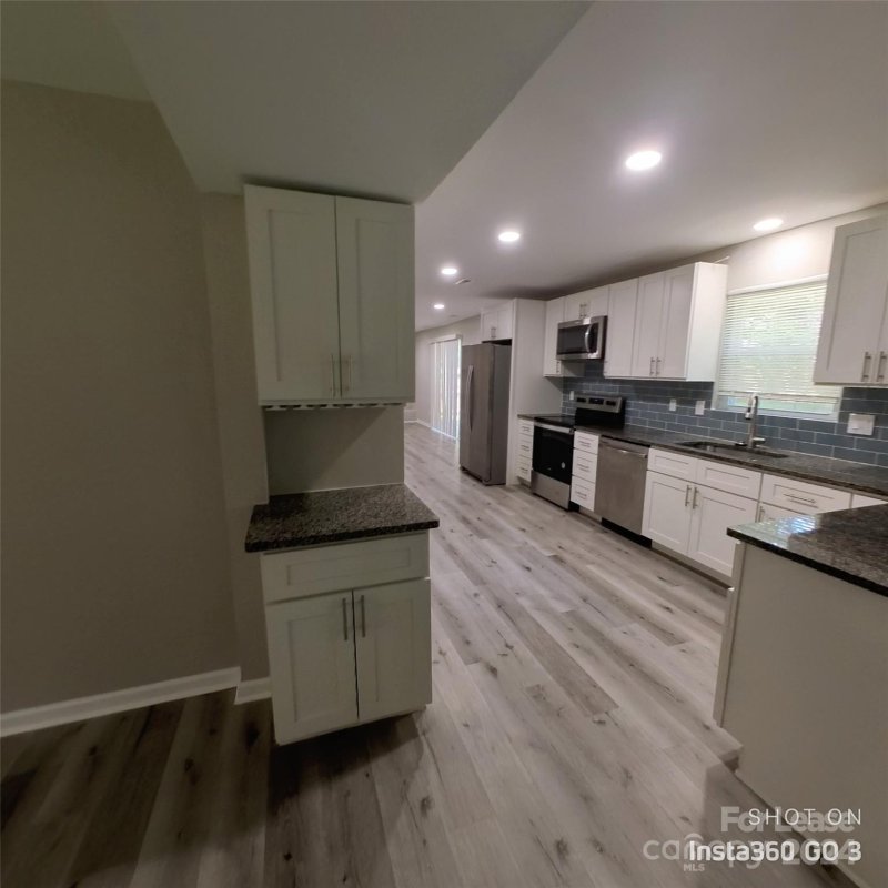 Property image 4 at 611 Bundy Circle, Charlotte, NC 28211