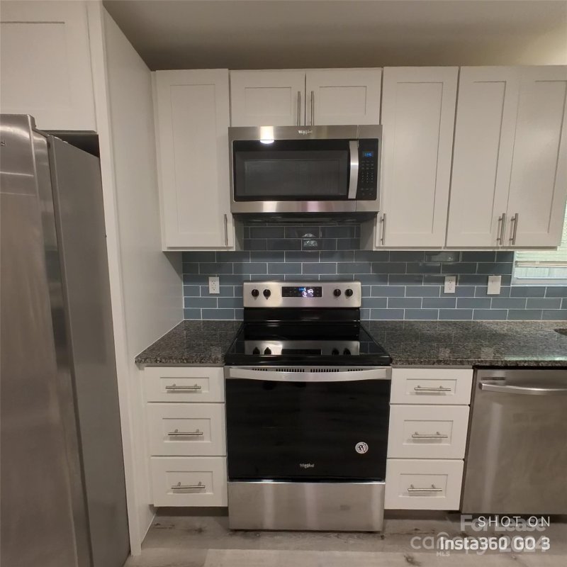 Property image 5 at 611 Bundy Circle, Charlotte, NC 28211