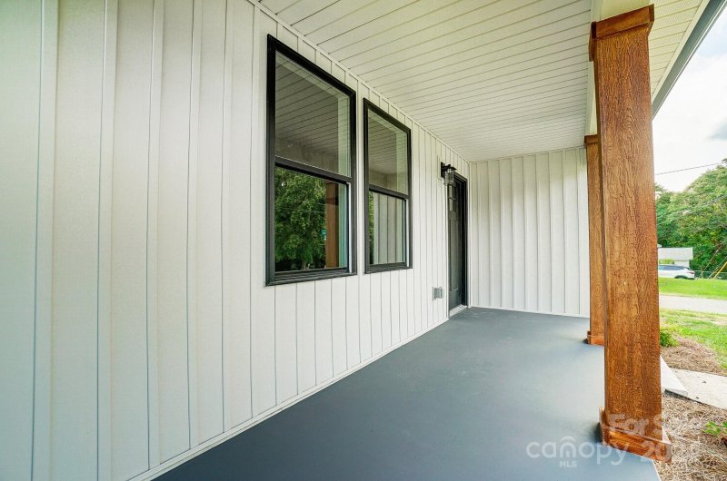 Property image 2 at 2361 Myrtle Avenue, Gastonia, NC 28052