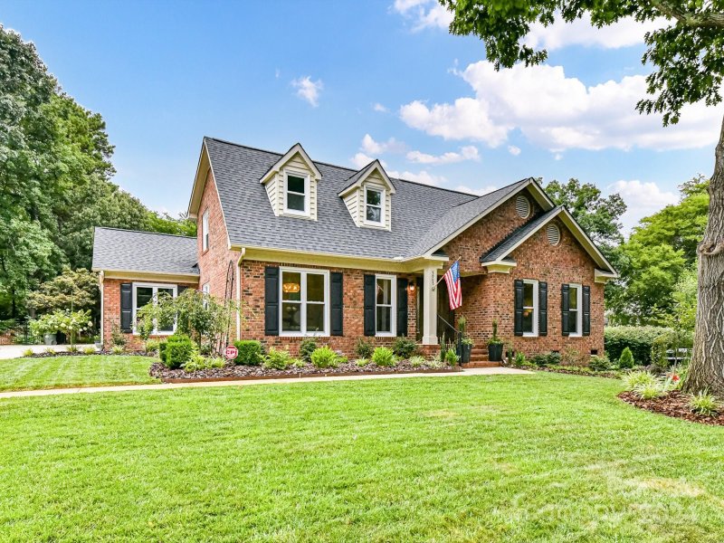 5905 Havencrest Court