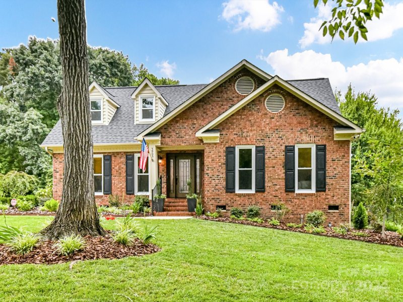 Property image 2 at 5905 Havencrest Court, Concord, NC 28027