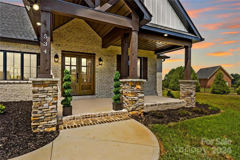 Property image 2 at 534 Fort Dobbs Road, Statesville, NC 28625