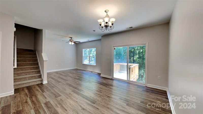 Property image 3 at 413 Doughton Lane, Charlotte, NC 28217