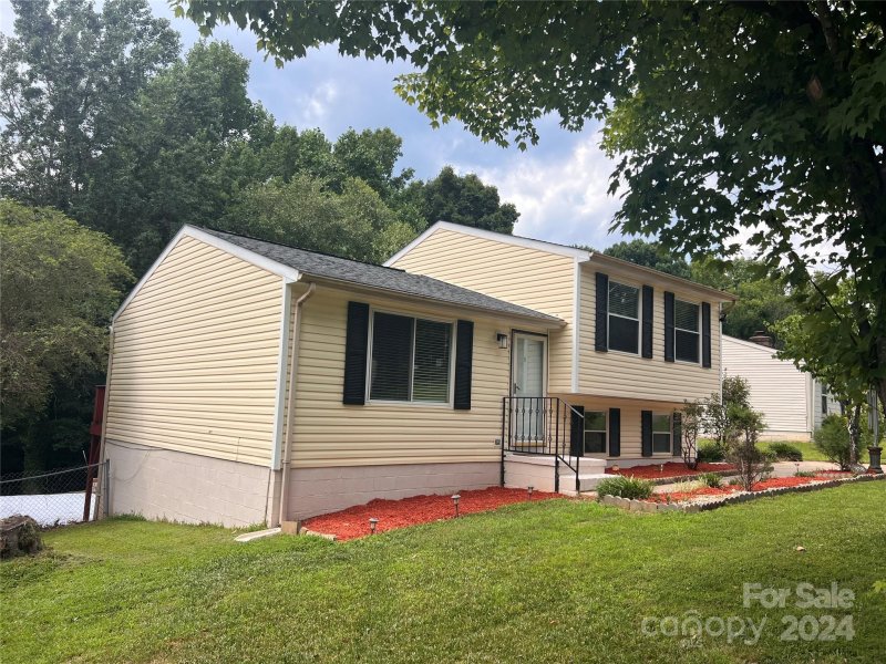 Property image 2 at 3511 Winchelsea Drive, Charlotte, NC 28212