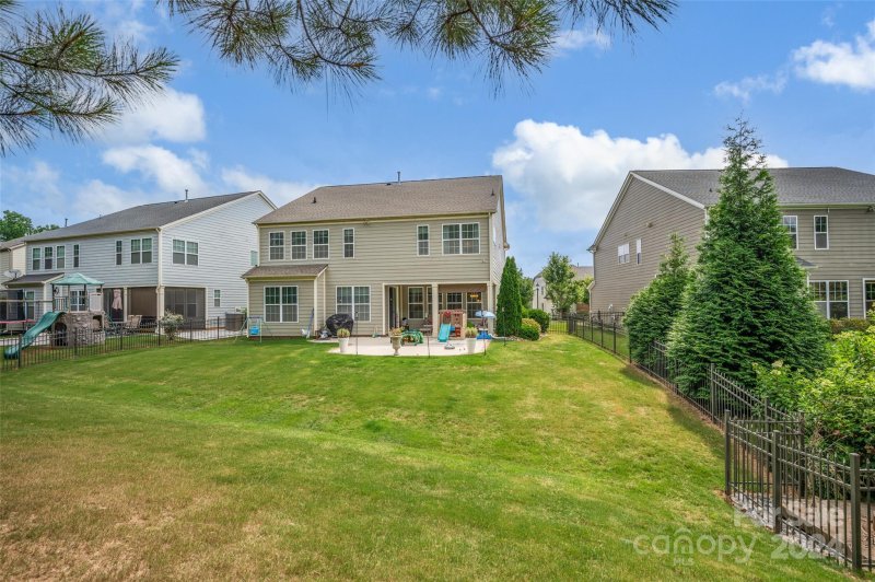 Property image 4 at 205 Blossom Ridge Drive, Mooresville, NC 28117