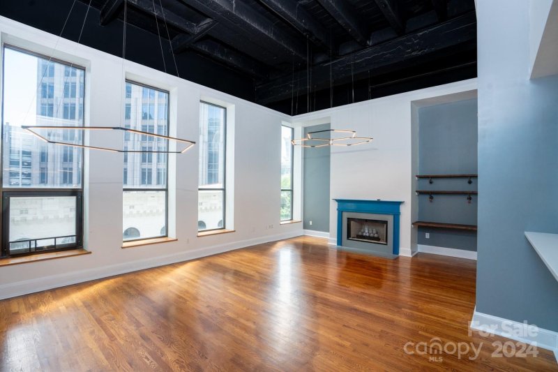 Property image 3 at 127 N Tryon Street, Charlotte, NC 28202