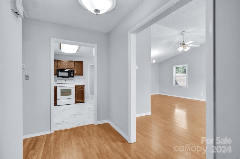 Property image 3 at 126 Little Forest Lane, Statesville, NC 28625