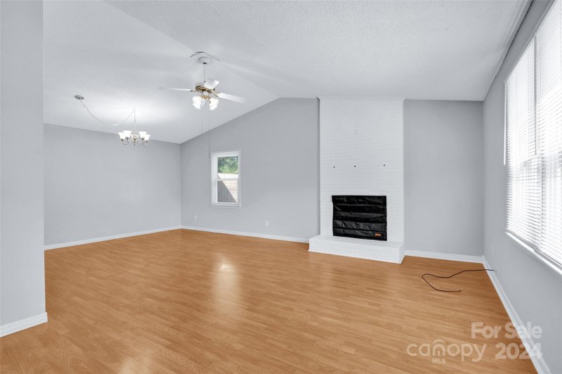 Property image 4 at 126 Little Forest Lane, Statesville, NC 28625