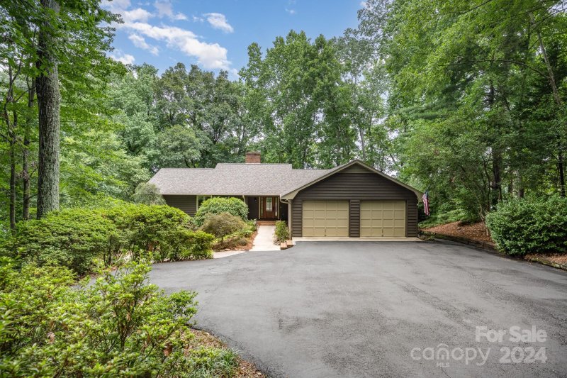 Property image 2 at 712 Lakewind Boulevard, Inman, SC 29349