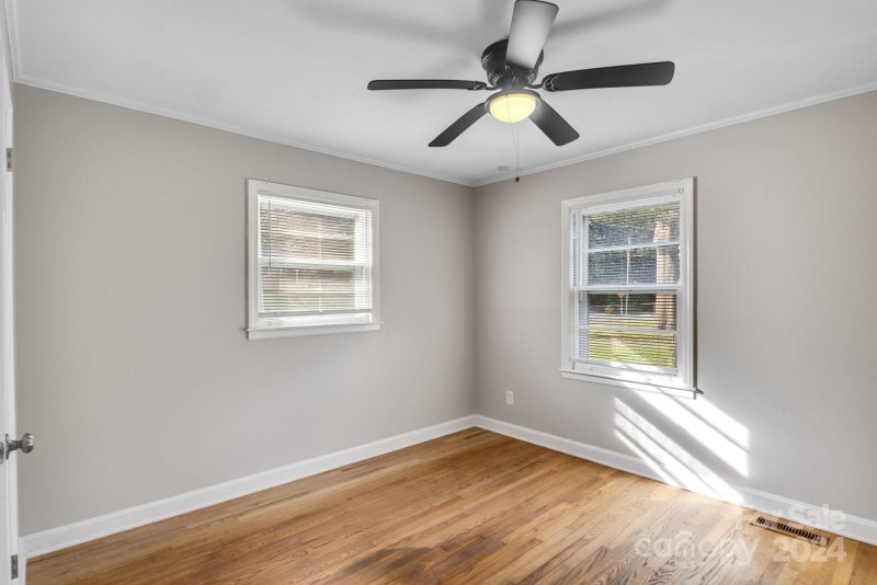 Property image 5 at 711 Gallagher Street, Charlotte, NC 28208