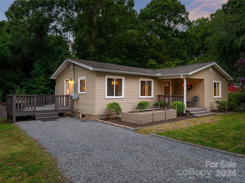 Property image 2 at 309 Ash Street, Black Mountain, NC 28711