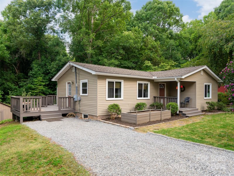 Property image 4 at 309 Ash Street, Black Mountain, NC 28711