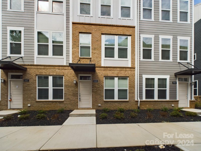 Property image 2 at 5015 Sovereignty Court, Charlotte, NC 28205