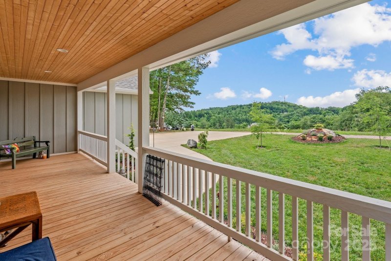 Property image 3 at 182 Country Drive, Mars Hill, NC 28754