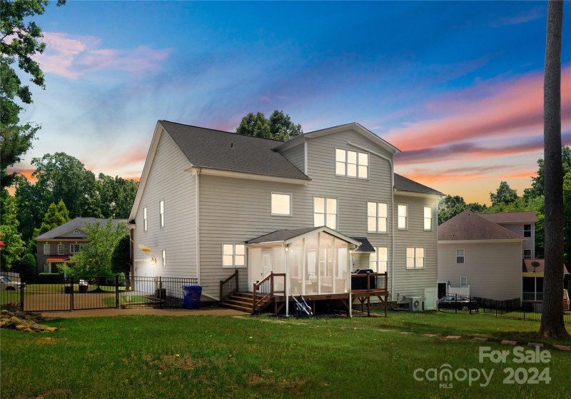 Property image 2 at 11216 Canoe Cove Lane, Huntersville, NC 28078