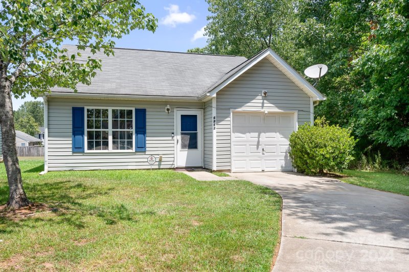 Property image 2 at 6923 Maddox Court, Charlotte, NC 28269