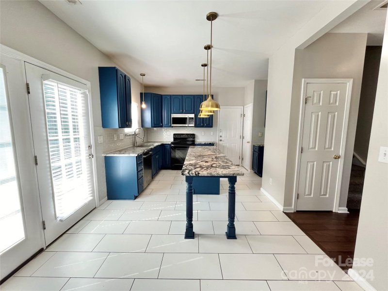 Property image 4 at 9937 Barbee Drive, Charlotte, NC 28269