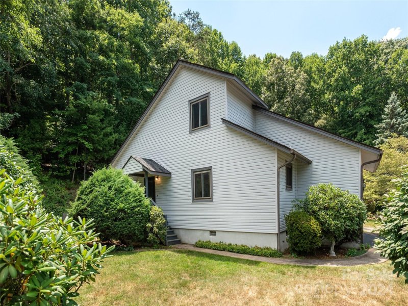 Property image 2 at 217 Cheyenne Court, Asheville, NC 28803