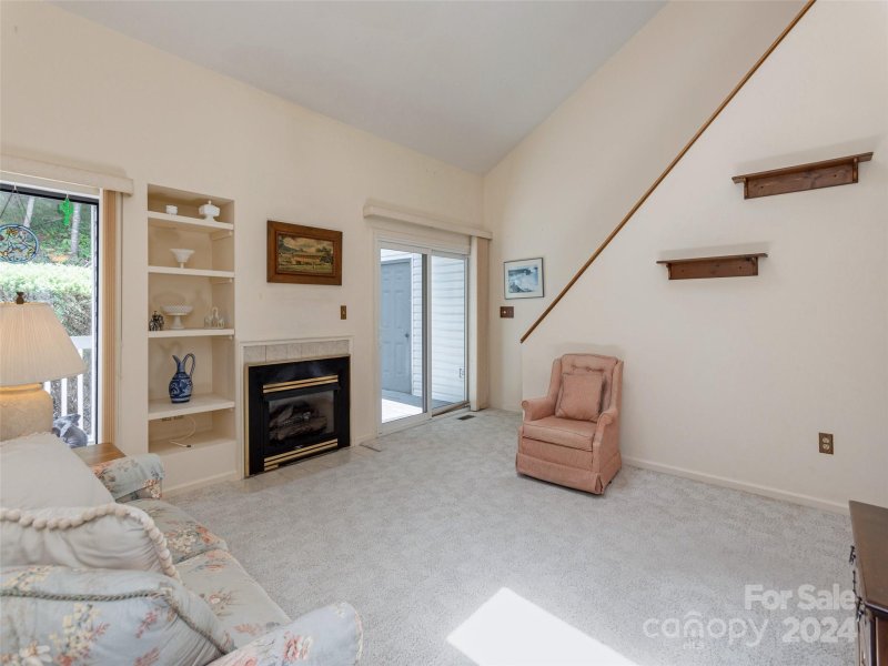 Property image 5 at 217 Cheyenne Court, Asheville, NC 28803