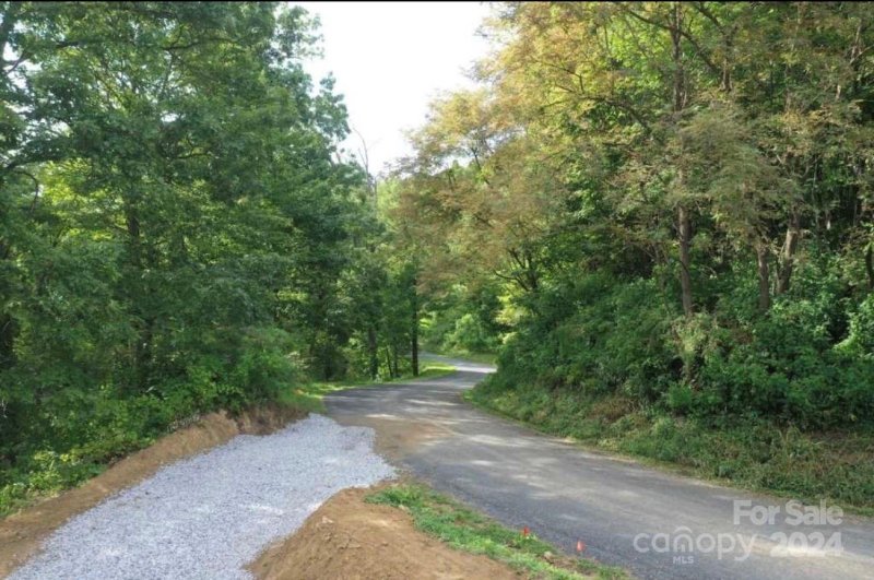 Property image 4 at 488 Warbler Lane, Black Mountain, NC 28711