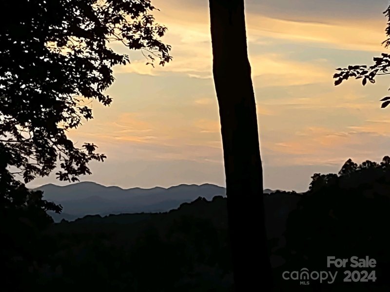 Property image 4 at 134 Solomon Circle, Hendersonville, NC 28739