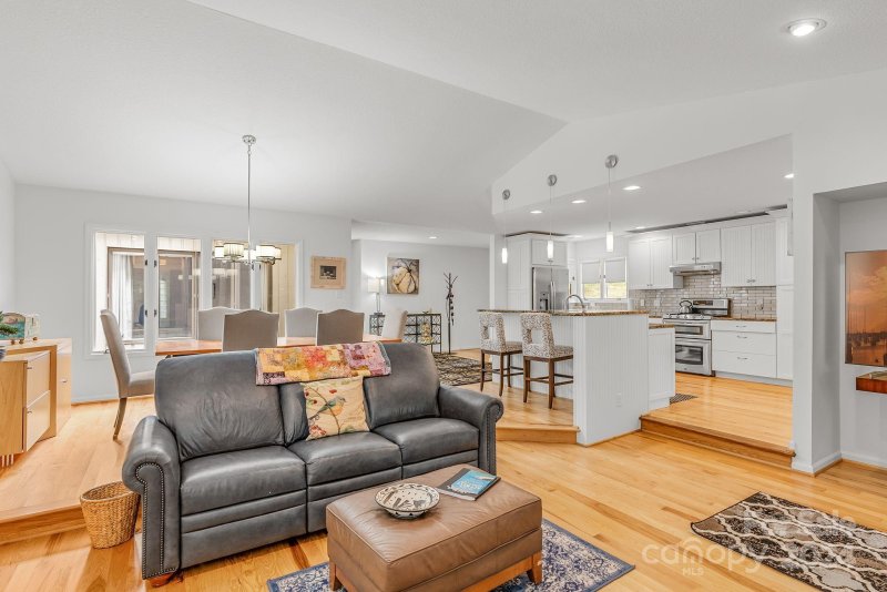 Property image 4 at 117 Clubwood Court, Asheville, NC 28803