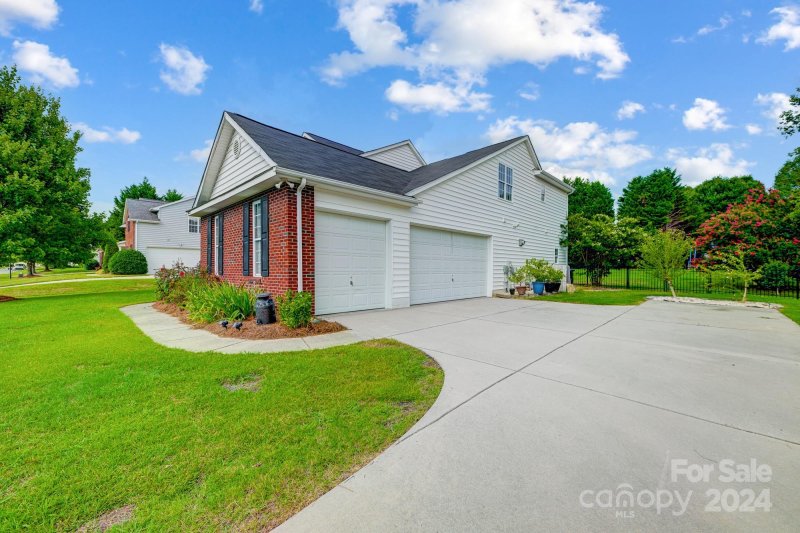 Property image 3 at 9625 Belloak Lane, Waxhaw, NC 28173