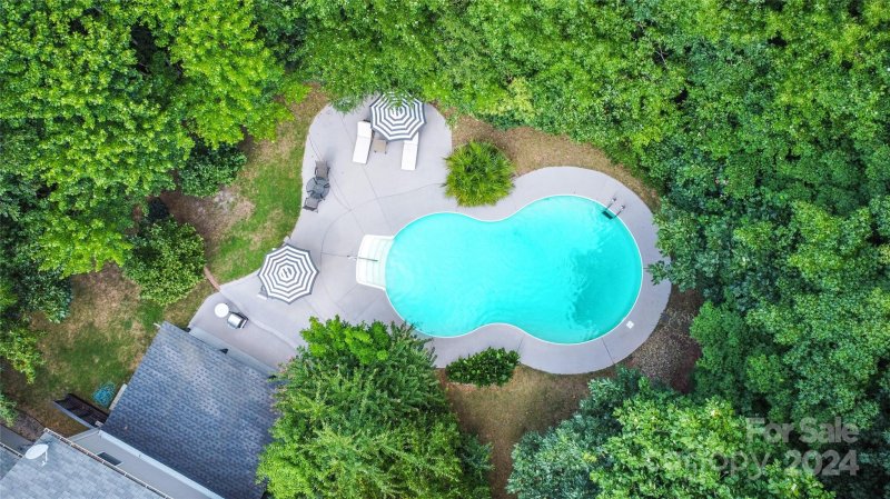 Property image 2 at 2500 Ashby Woods Drive, Matthews, NC 28105