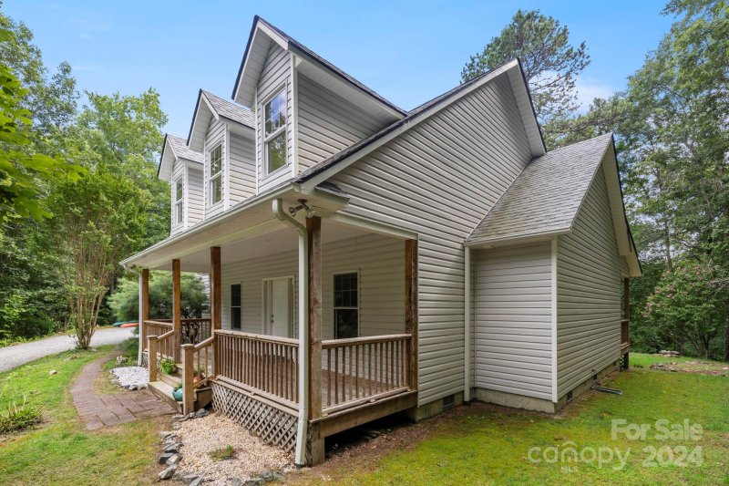 Property image 2 at 718 Thunder Road, Brevard, NC 28712