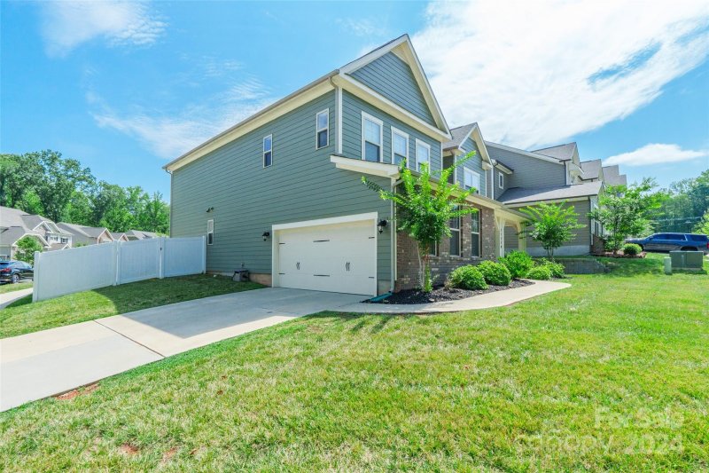 Property image 3 at 11224 Irwin Oak Place, Matthews, NC 28105