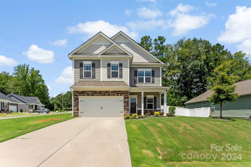 101 Cramerton Mills Parkway