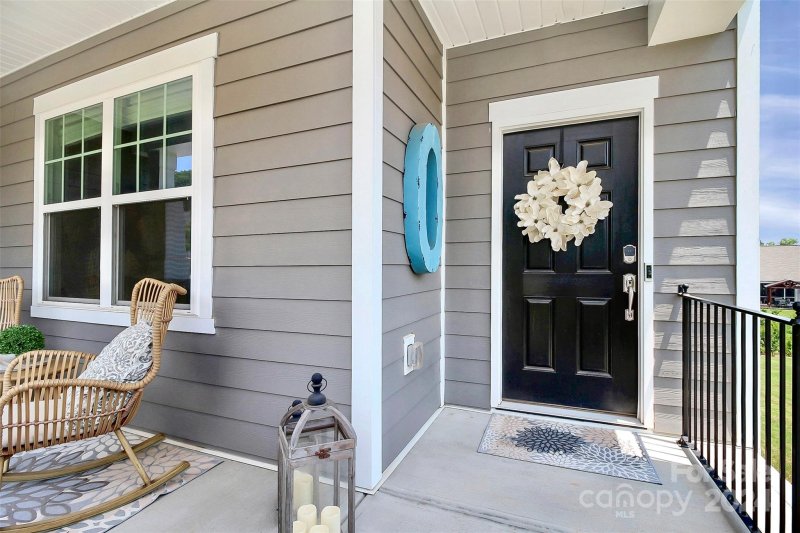 Property image 3 at 2037 Canova Drive, Mount Holly, NC 28120