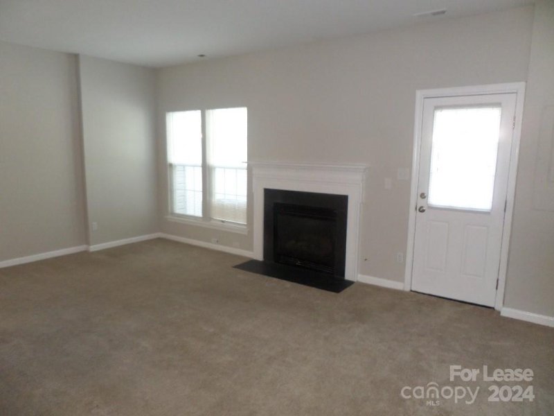 Property image 3 at 7131 Flying Scotsman Drive, Charlotte, NC 28213