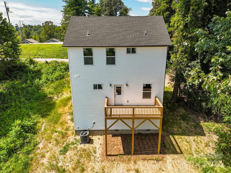 Property image 4 at 40 Summit Circle, Hendersonville, NC 28792