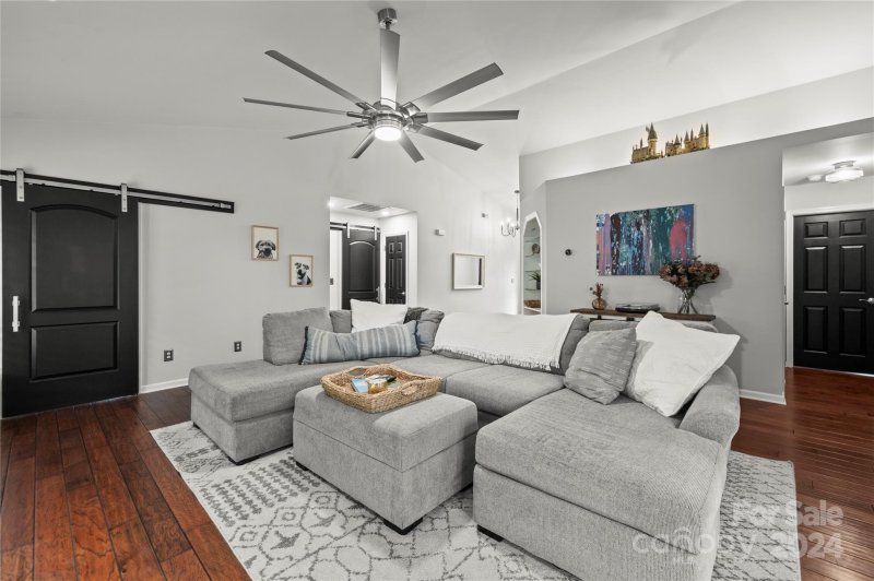 Property image 5 at 140 Riverfront Parkway, Mount Holly, NC 28120