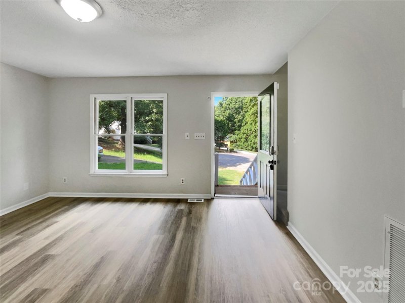Property image 3 at 2008 Sarn Court, Gastonia, NC 28054