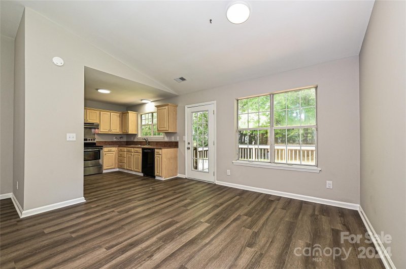 Property image 5 at 11621 Chadburn Lane, Charlotte, NC 28215