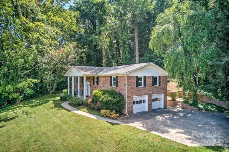 Property image 3 at 909 Weston Road, Arden, NC 28704