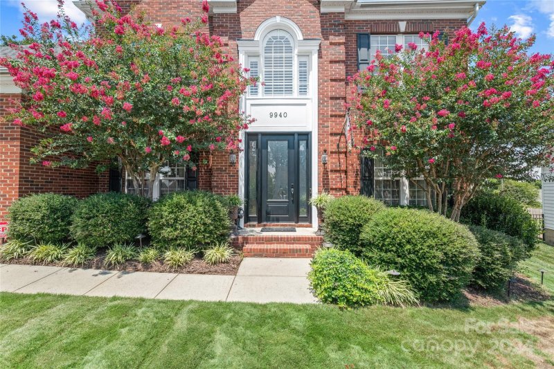Property image 2 at 9940 Mitchell Glen Drive, Charlotte, NC 28277