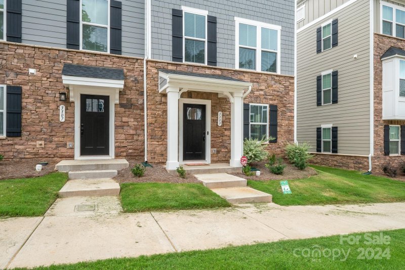 Property image 3 at 3309 Timber Mill Drive, Matthews, NC 28104