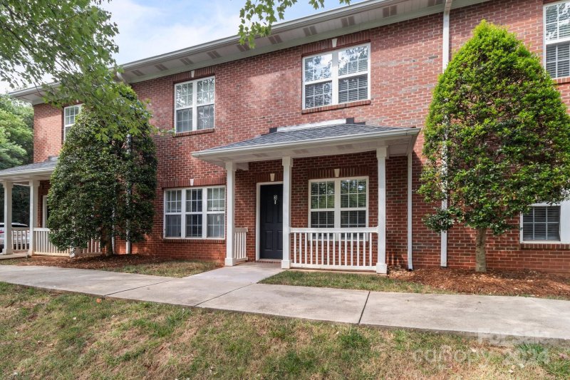 Property image 4 at 917 Shearer Street, Davidson, NC 28036