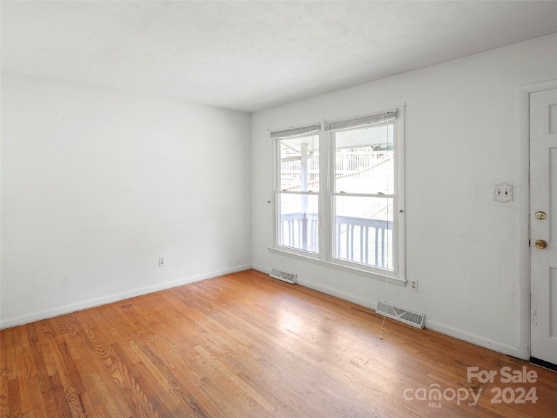 Property image 5 at 140 Locust Court, Arden, NC 28704