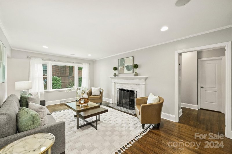 Property image 4 at 515 Bartling Road, Charlotte, NC 28209