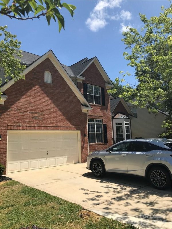 Property image 2 at 207 Alnwick Lane, Waxhaw, NC 28173