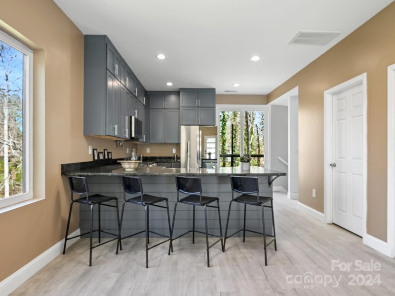 Property image 5 at 715 Knollwood Drive, Hendersonville, NC 28791