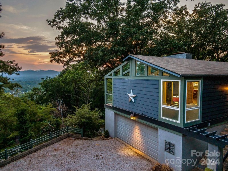 Property image 5 at 2 Cogswood Road, Asheville, NC 28804