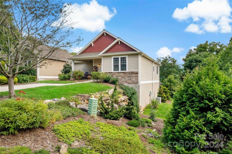 Property image 4 at 5 Village Overlook Loop, Swannanoa, NC 28778